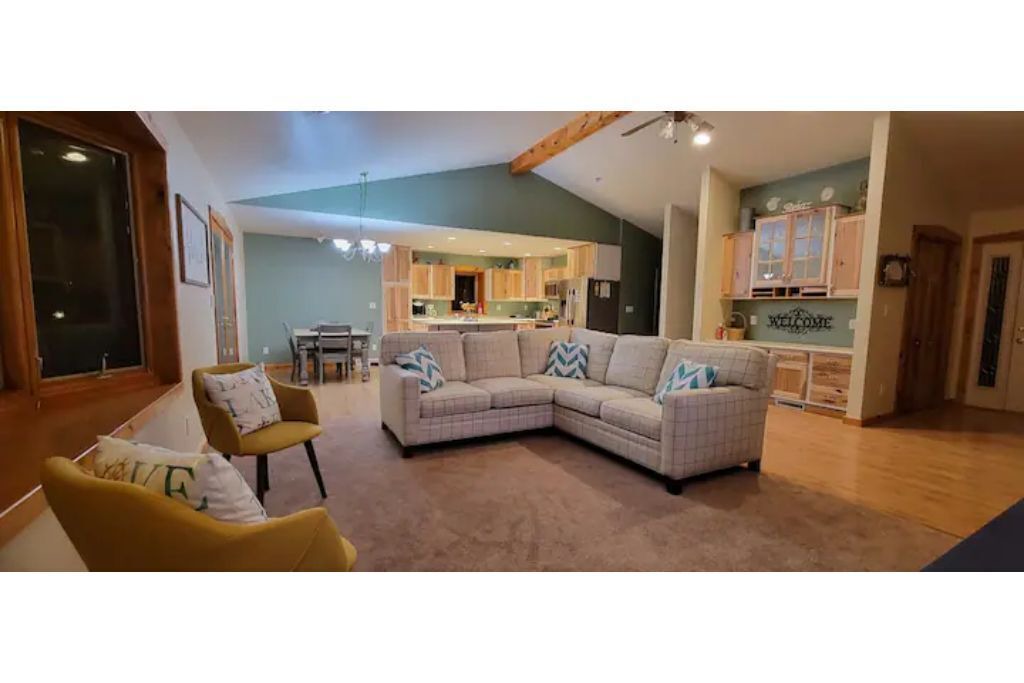 Photo of Livingroom in Goodman