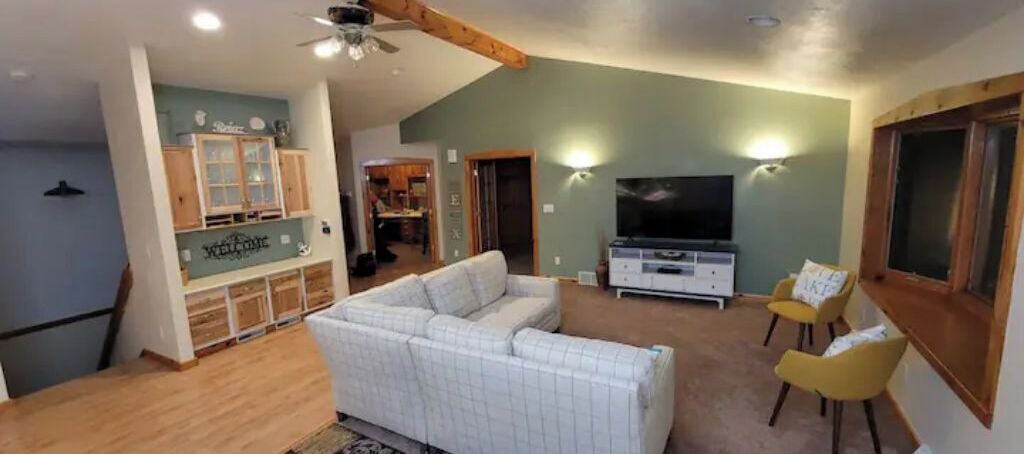 Photo of Livingroom in Goodman