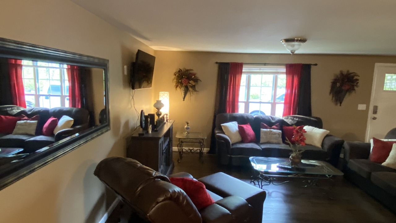 Photo of Livingroom in Ashland City