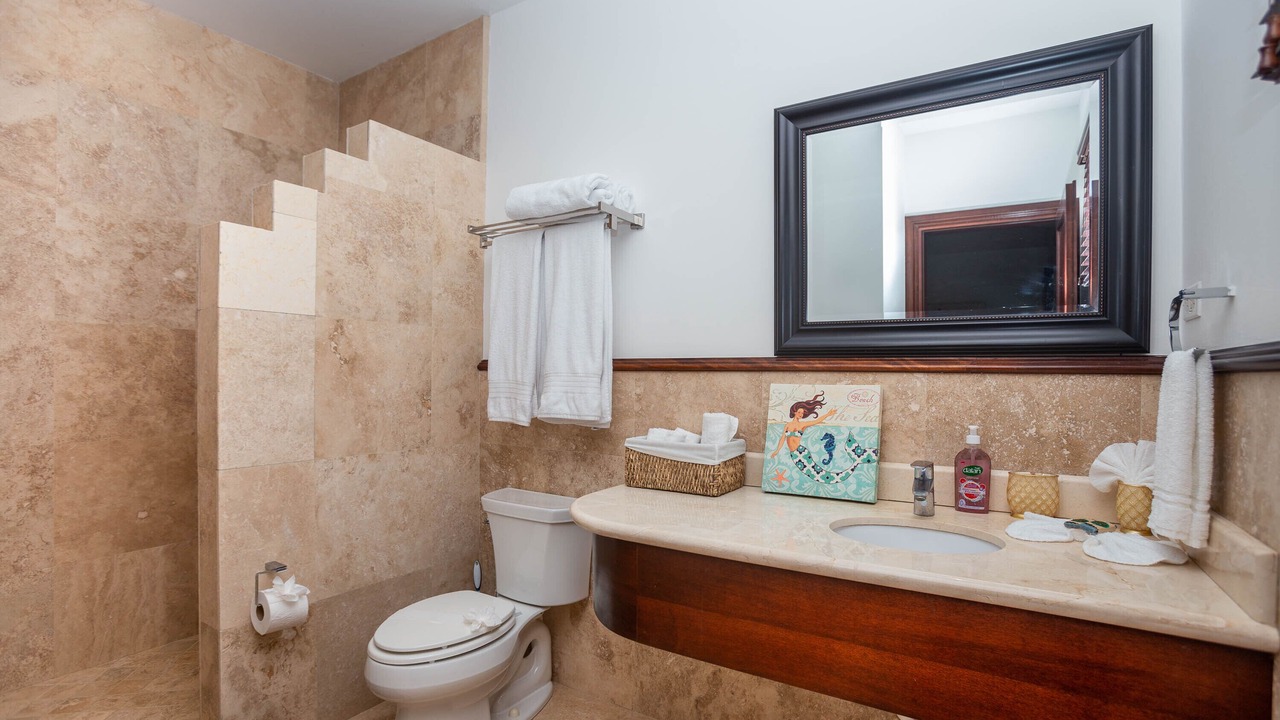Photo of Bathroom in Pristine Bay