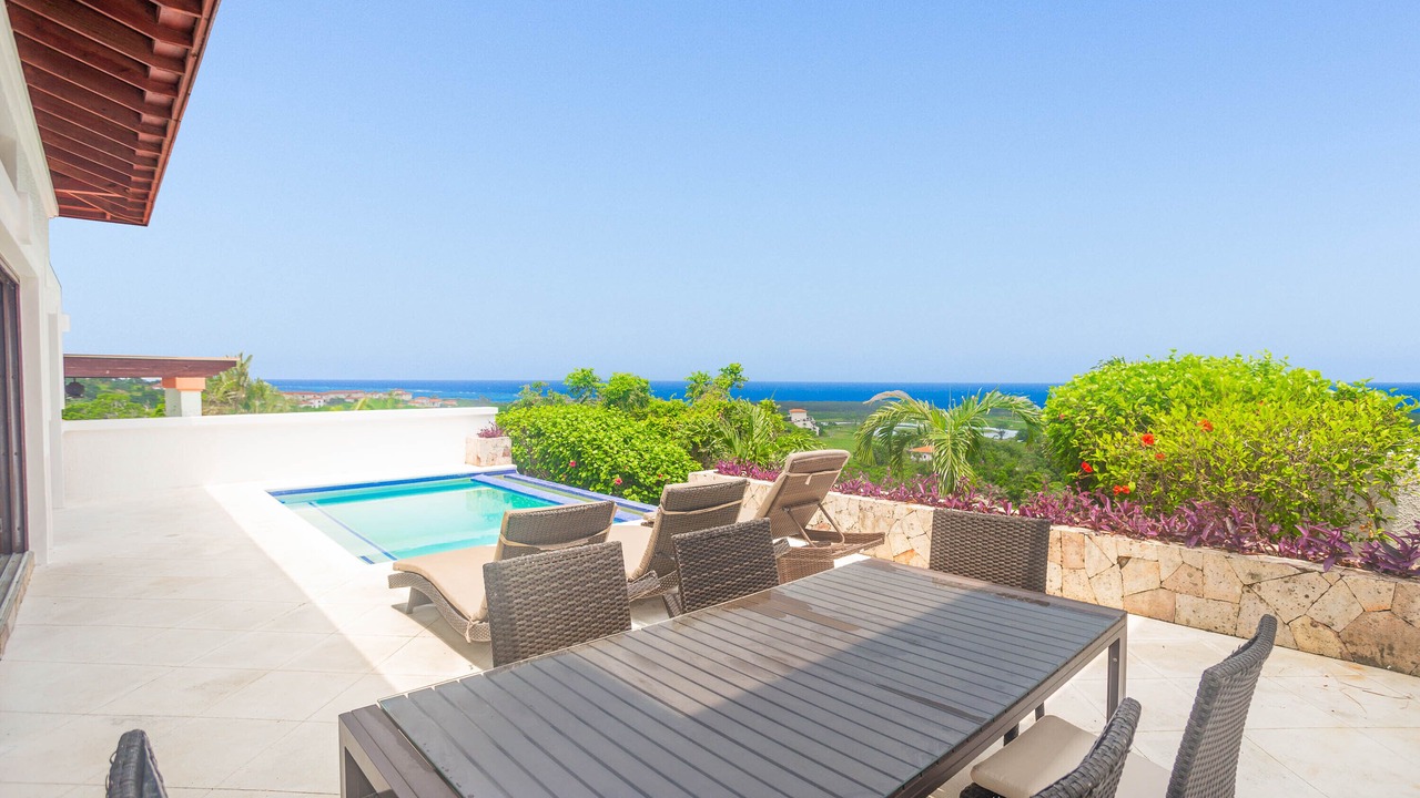Photo of Outdoor in Pristine Bay