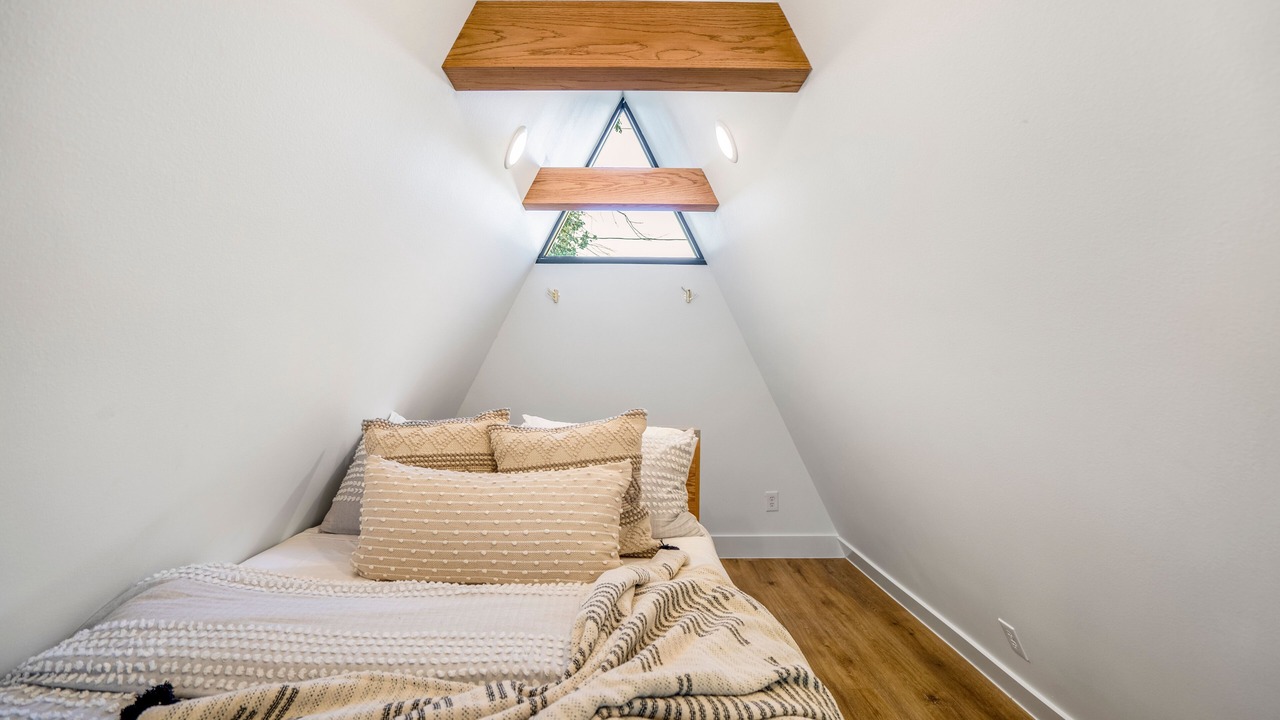 Photo of Bedroom in South Central Houston
