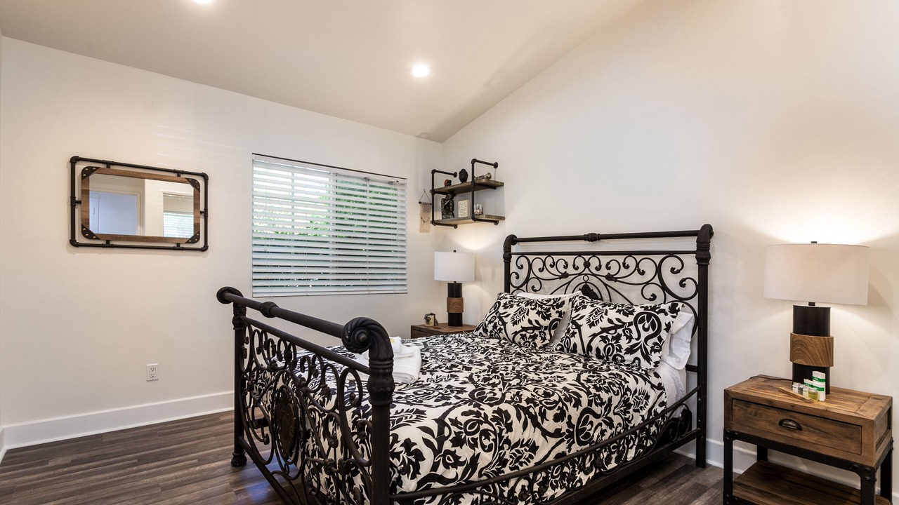 Photo of Bedroom in Woodland Hills