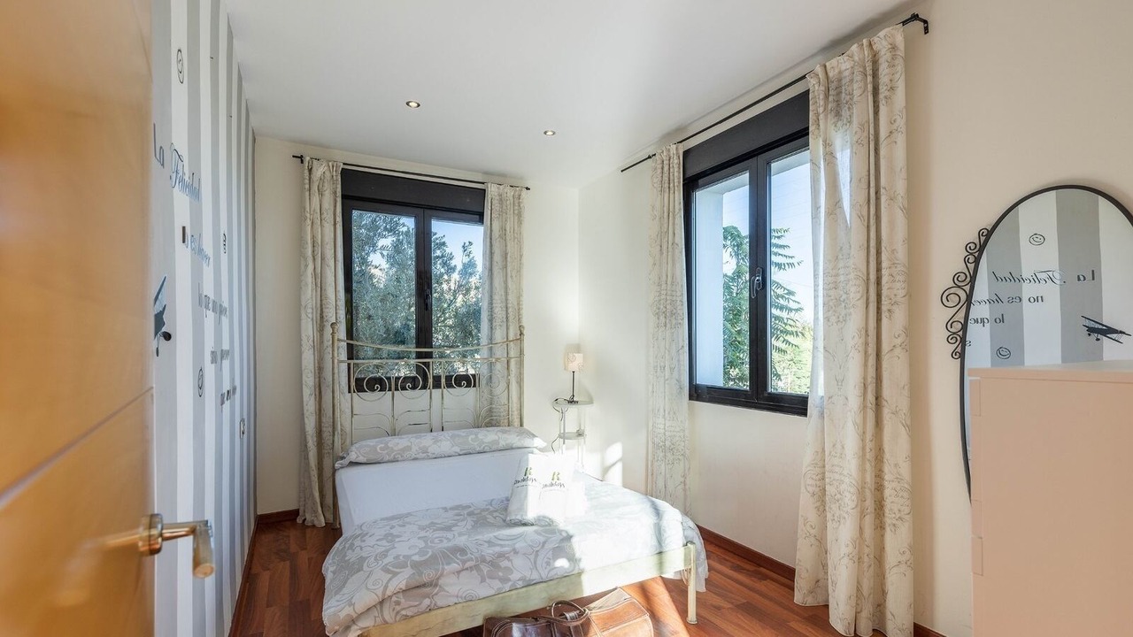 Photo of Bedroom in Baza
