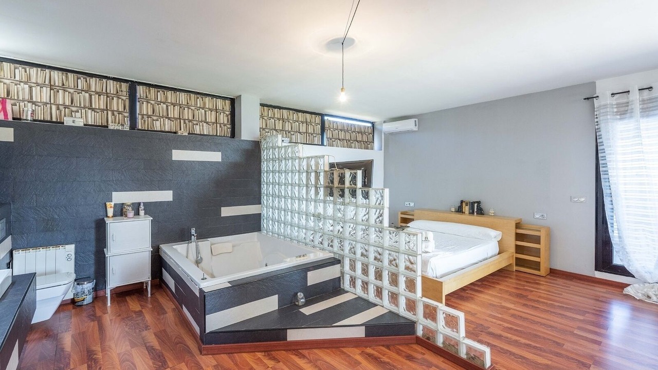 Photo of Bedroom in Baza