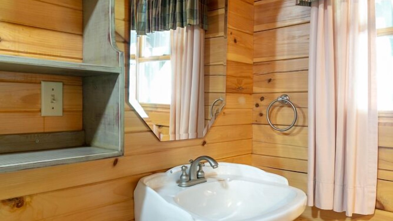 Photo of Bathroom in Arnot