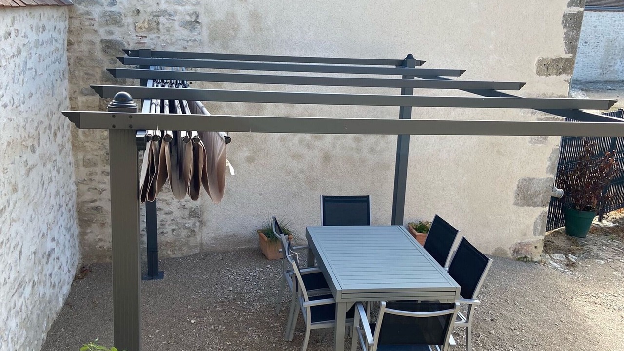 Photo of Outdoor in Loury