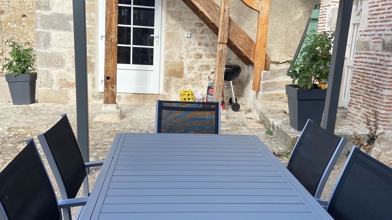 Photo of Outdoor in Loury