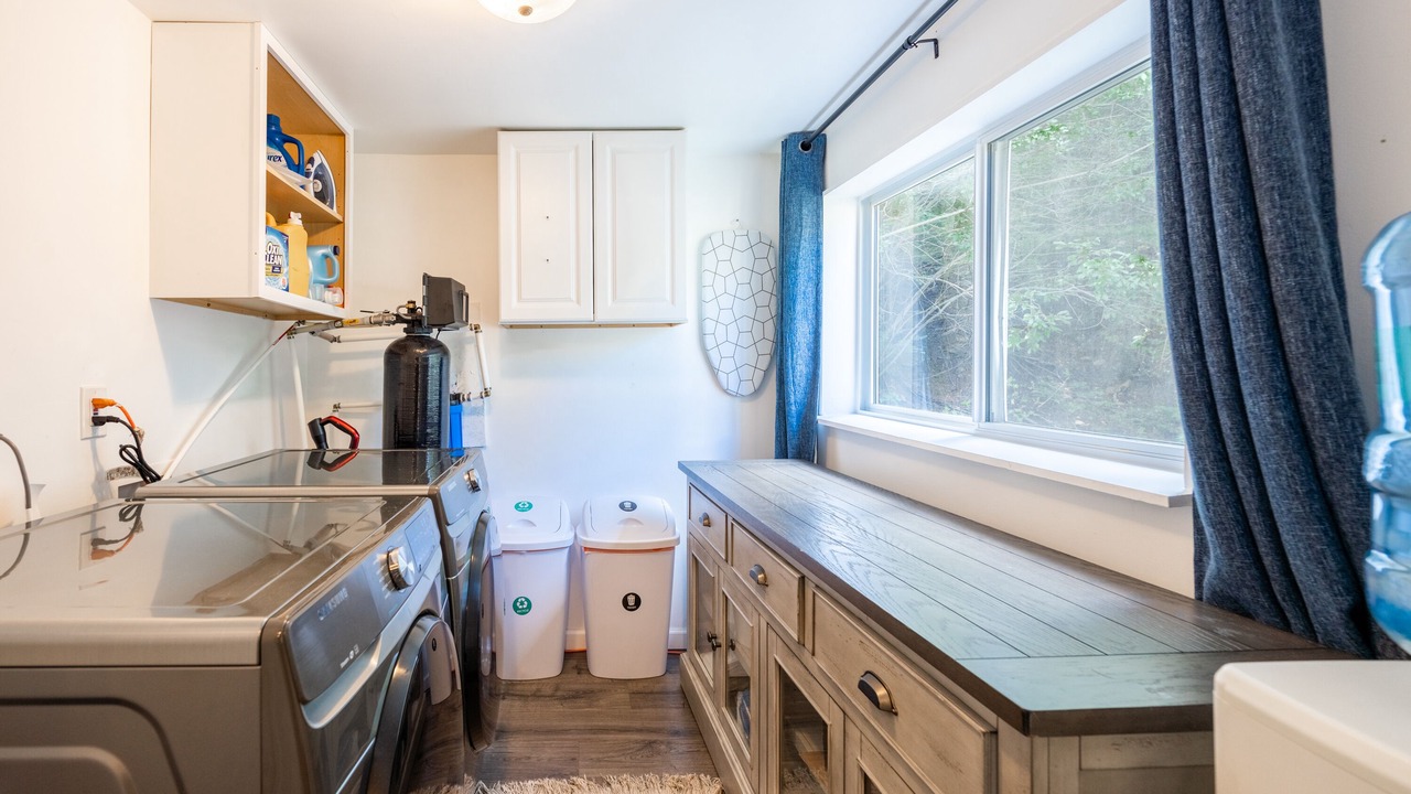 Photo of Bedroom in Coal Creek Canyon