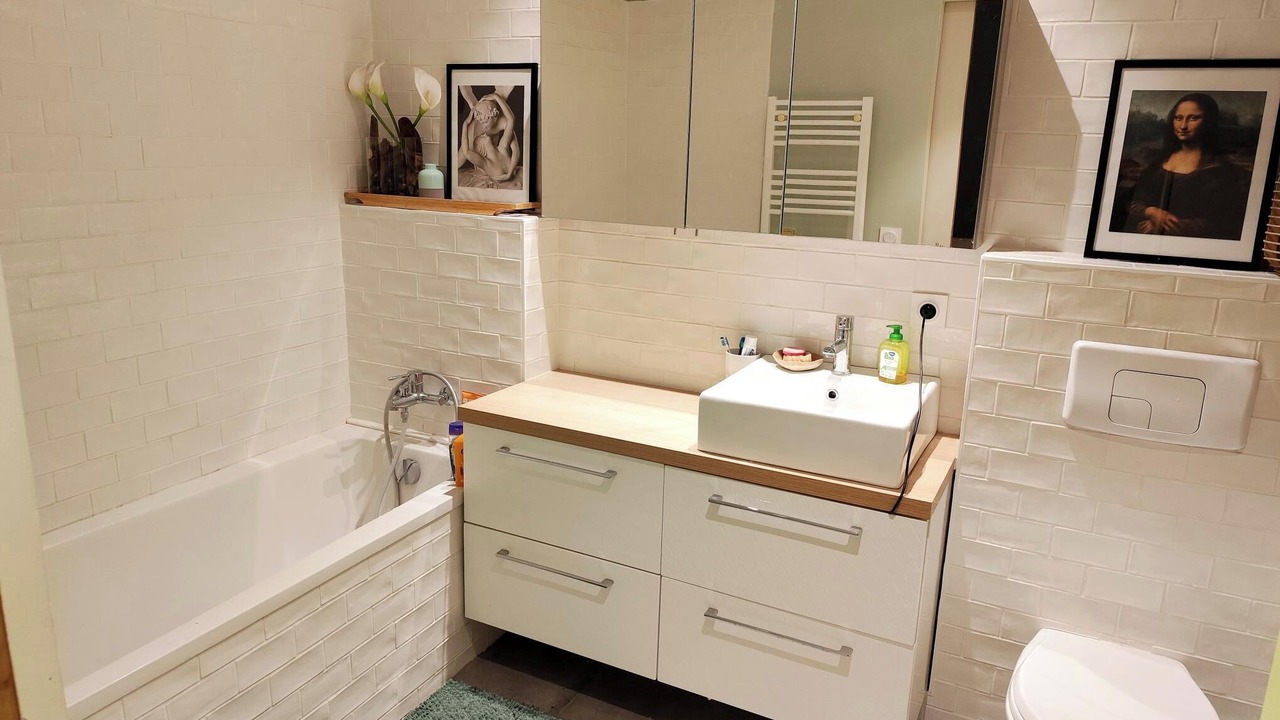 Photo of Bathroom in Charmes-sur-Rhone