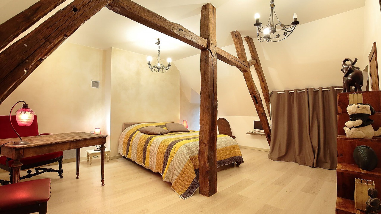 Photo of Bedroom in Colonard-Corubert