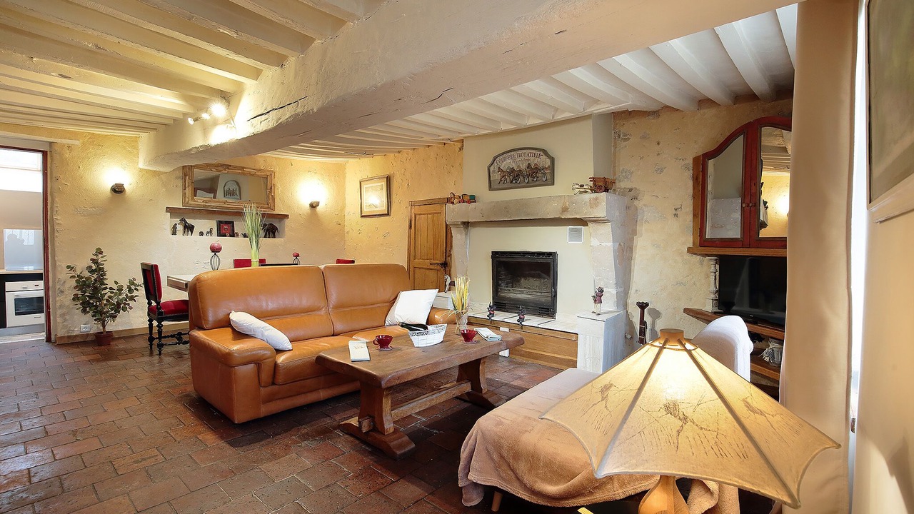 Photo of Livingroom in Colonard-Corubert