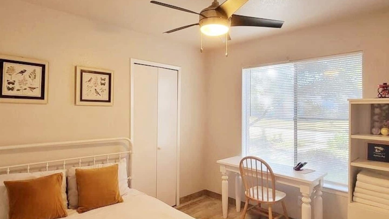 Photo of Bedroom in Garland