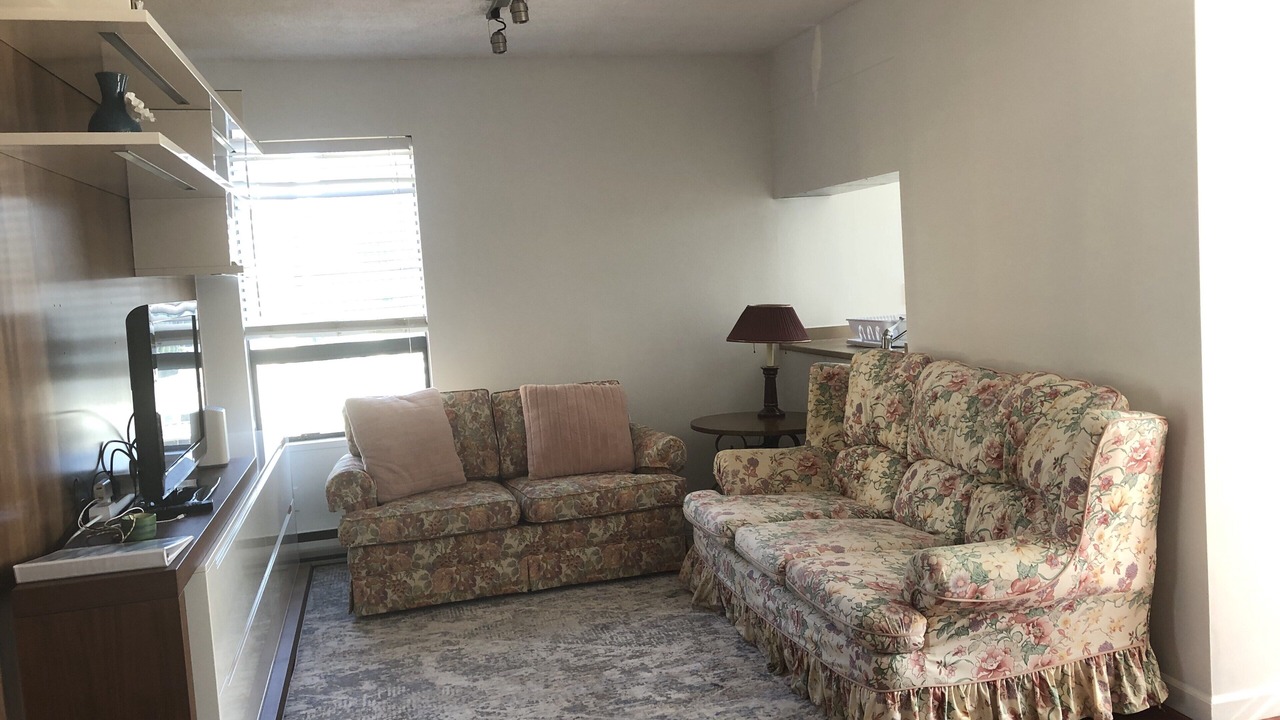 Photo of Livingroom in Coal Harbour