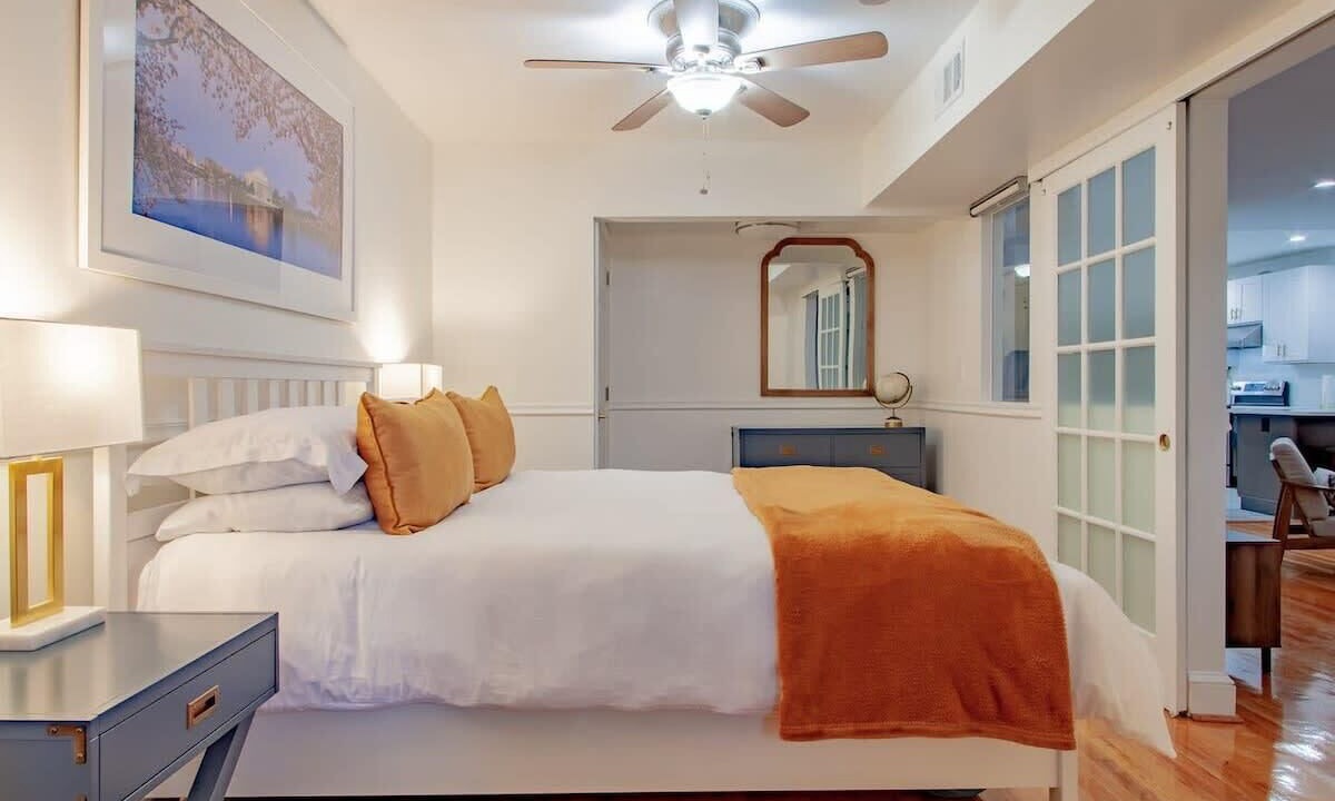 Photo of Bedroom in Truxton Circle