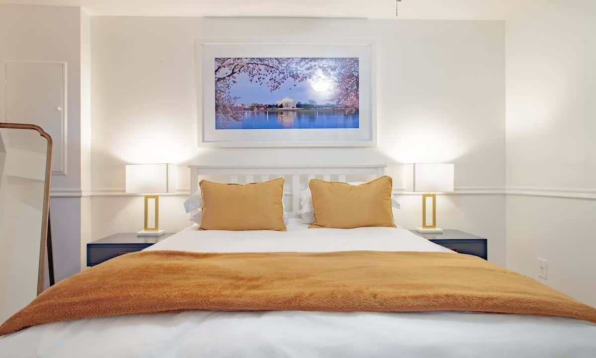 Photo of Bedroom in Truxton Circle