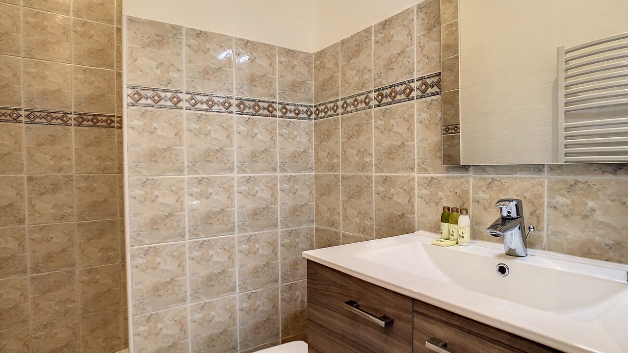 Photo of Bathroom in Gambetta