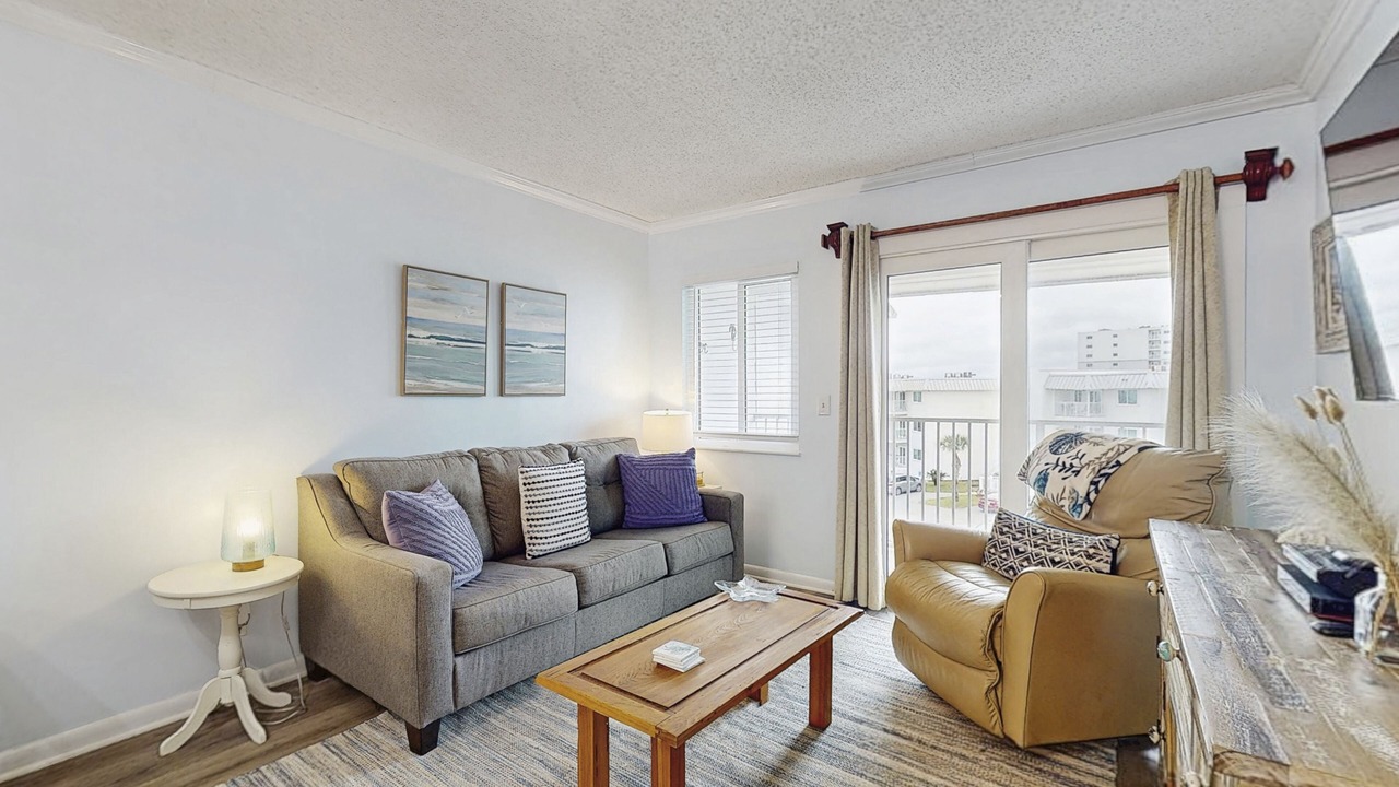 Photo of Livingroom in Fort Morgan