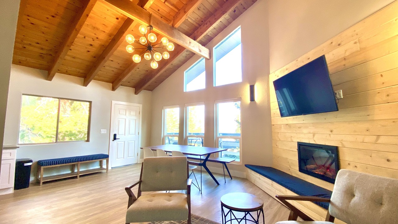 Photo of Livingroom in Tahoe Village