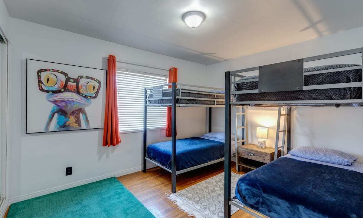 Photo of Bedroom in Reseda