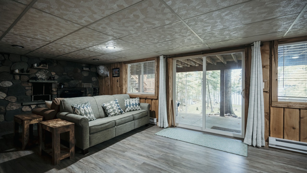 Photo of Livingroom in Long Lake