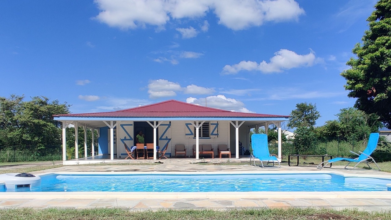 Photo of Outdoor in Morel