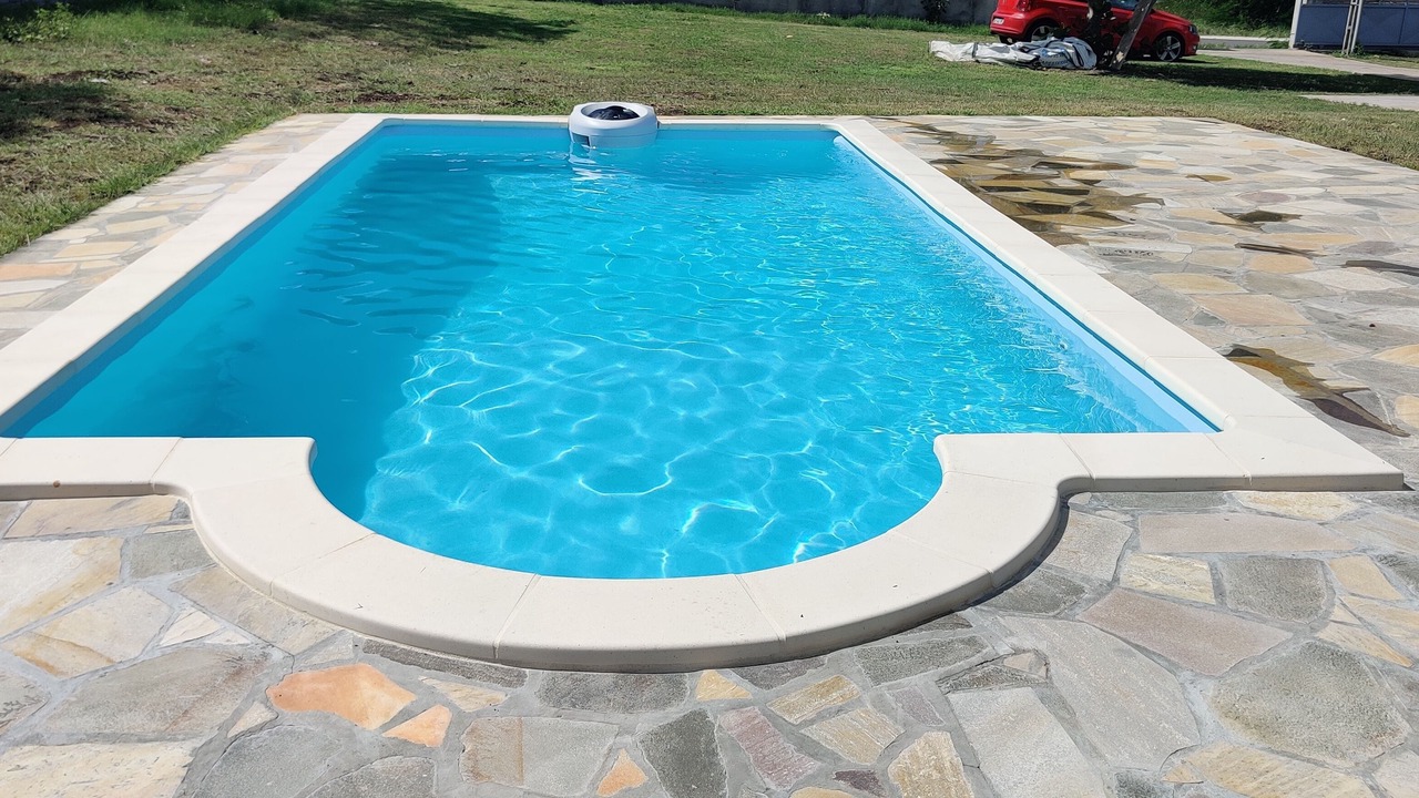 Photo of Outdoor in Morel