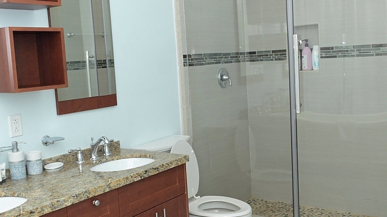 Photo of Bathroom in Coral Harbour