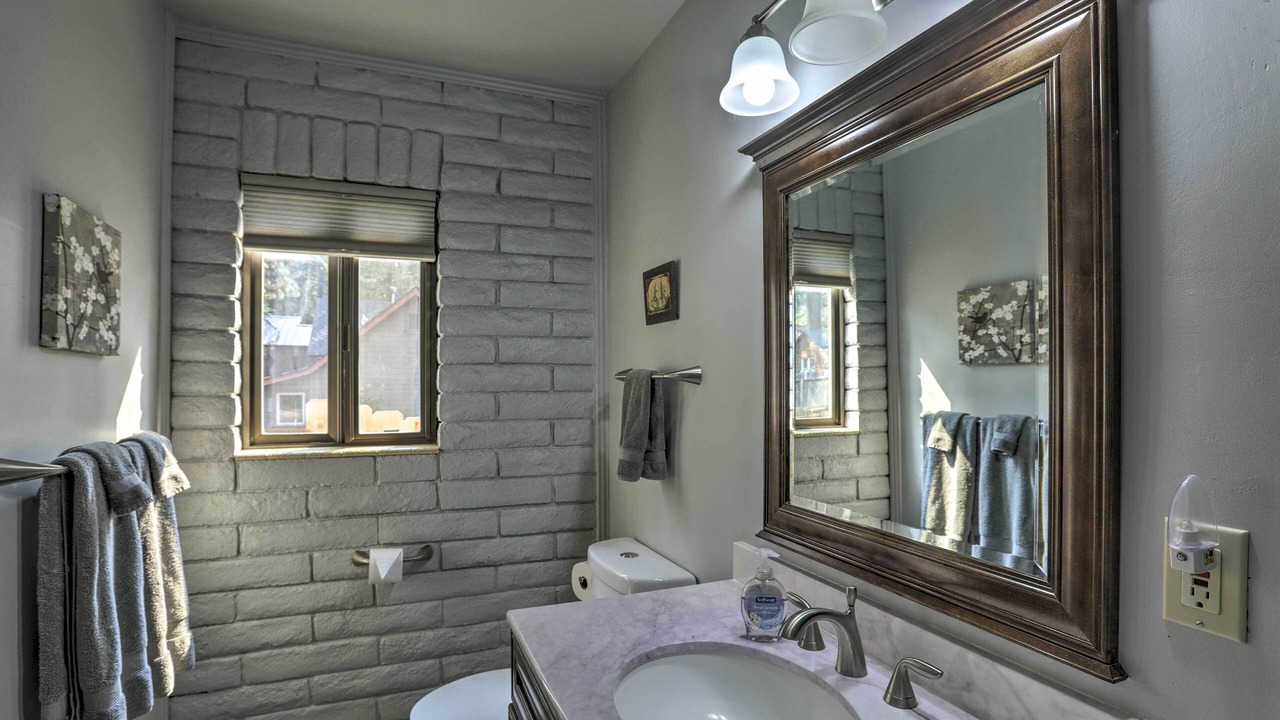 Photo of Bathroom in Elk Point