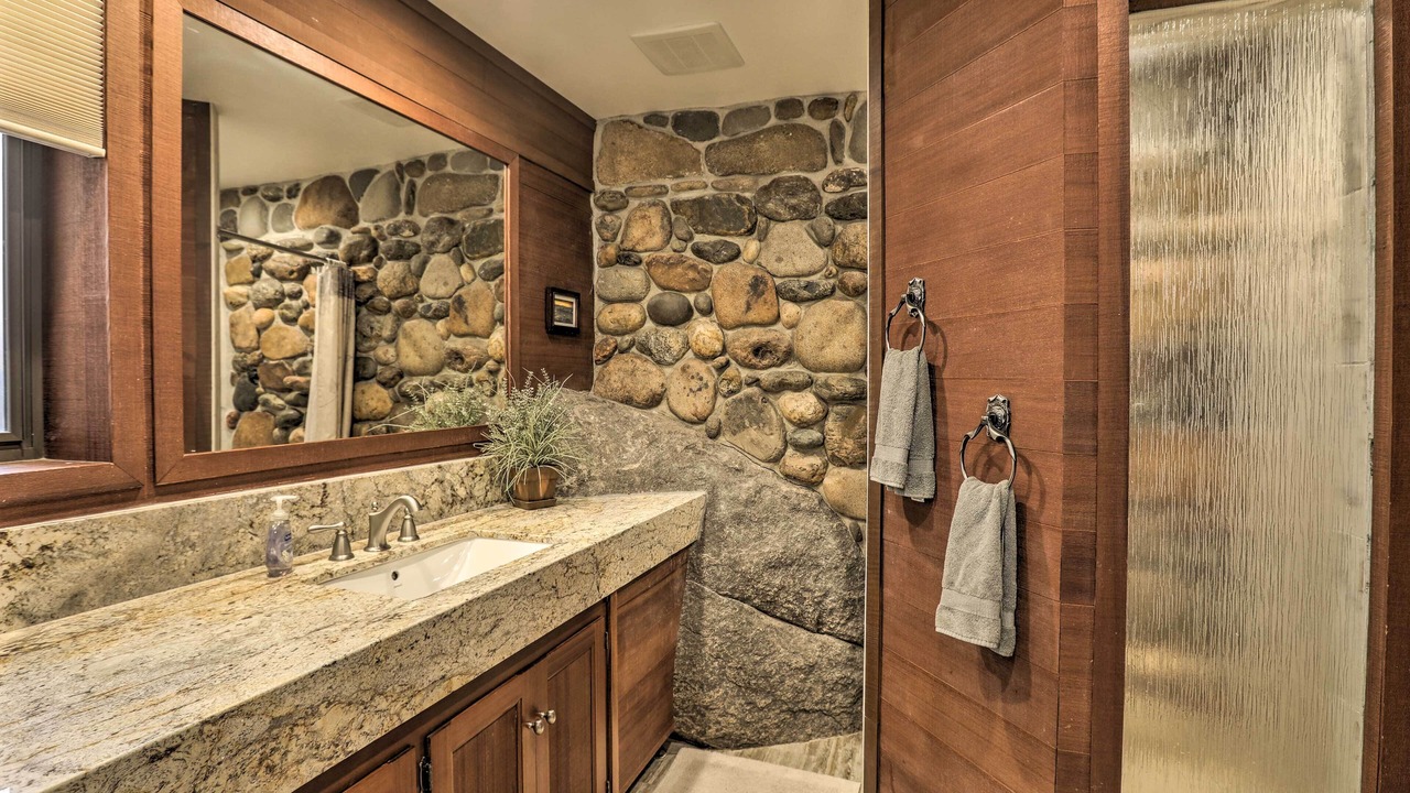 Photo of Bathroom in Elk Point