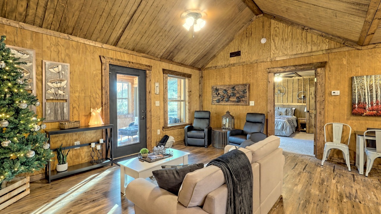Photo of Livingroom in Young Harris