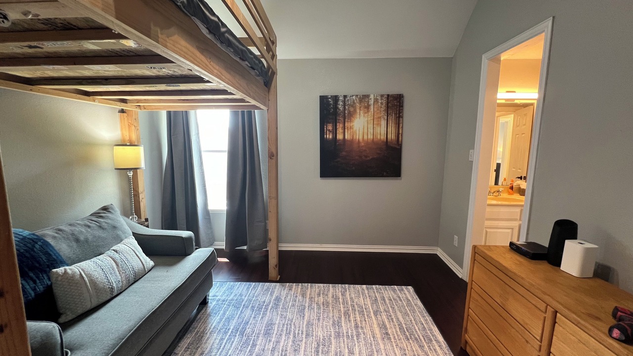 Photo of Livingroom in Keller