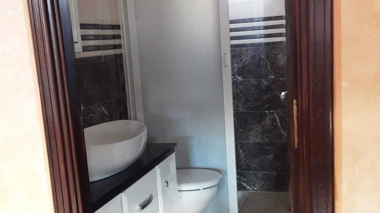 Photo of Bathroom in Temara