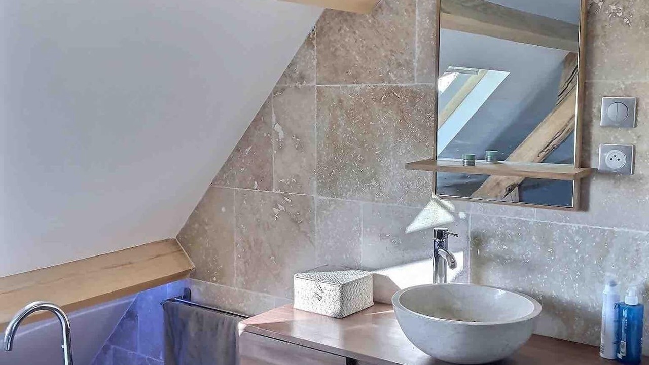Photo of Bathroom in Longny les Villages