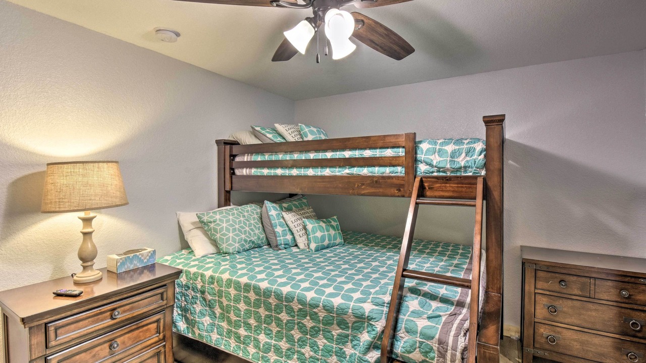 Photo of Bedroom in Hiawassee