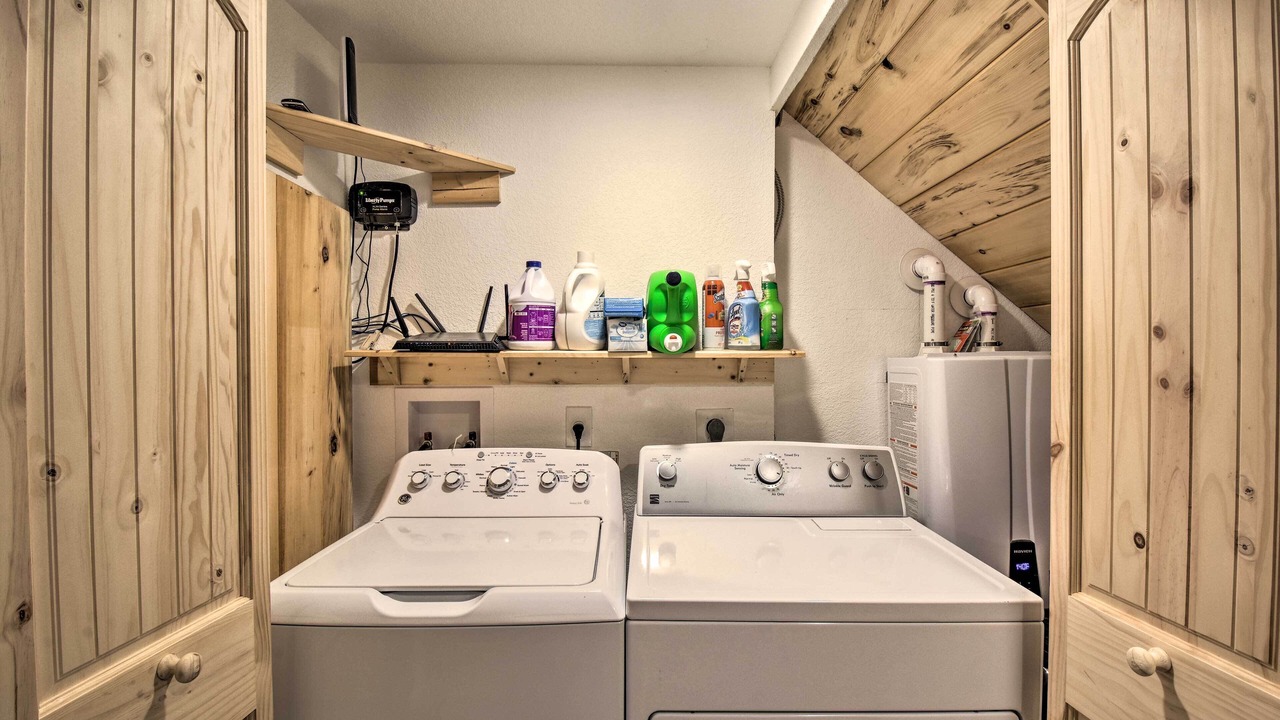 Photo of Bedroom in Hiawassee