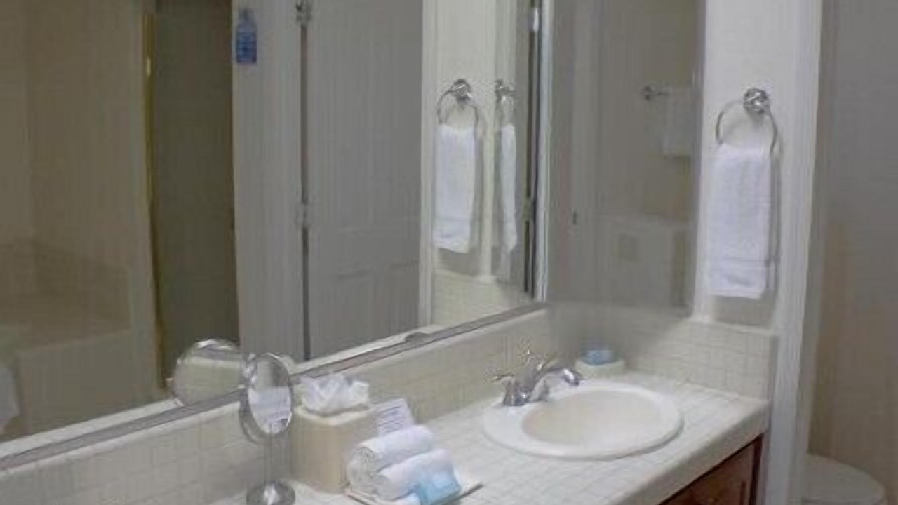 Photo of Bathroom in Arcadia