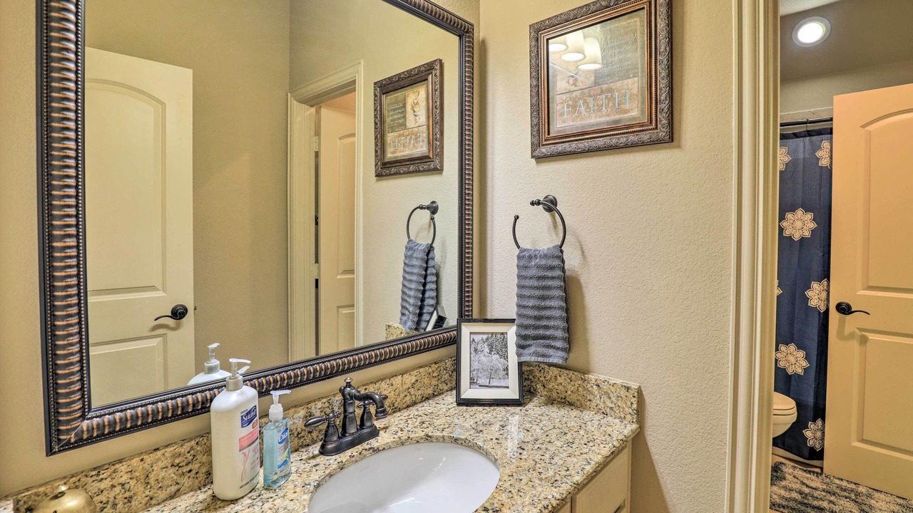 Photo of Bathroom in Las Colinas