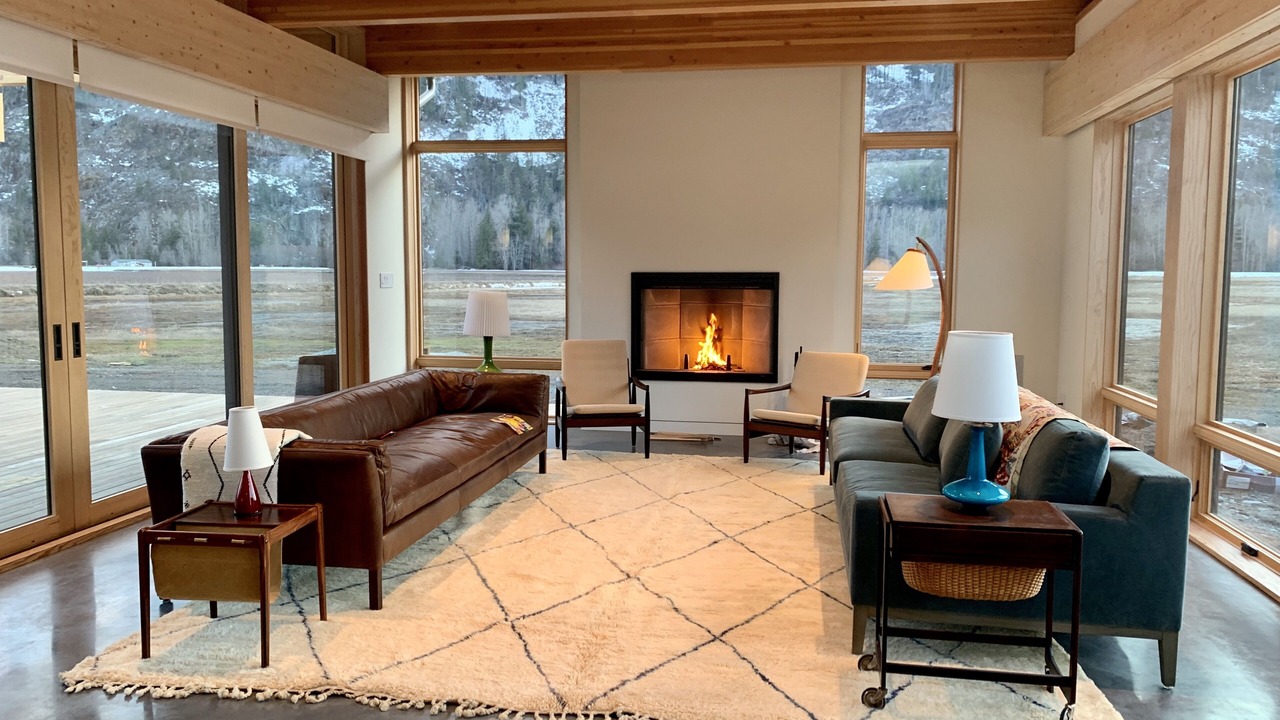 Photo of Livingroom in Pemberton Meadows