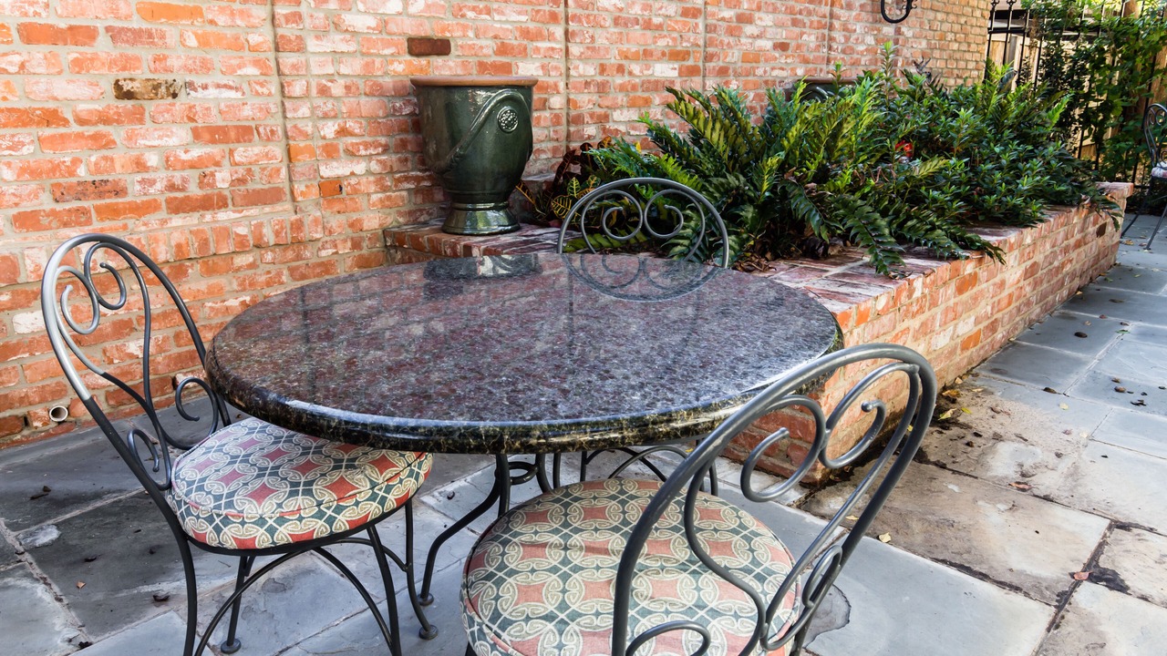 Photo of Outdoor in Oak Lawn