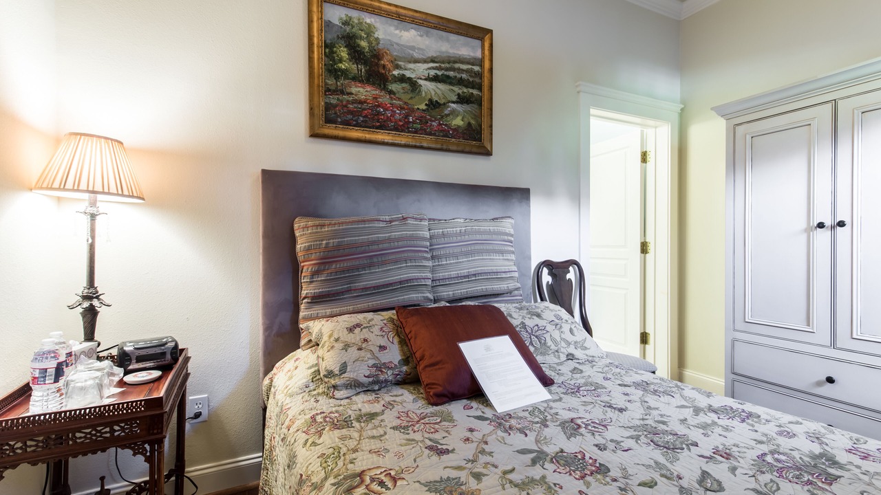Photo of Bedroom in Oak Lawn