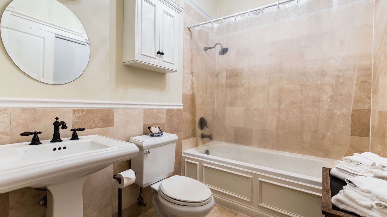 Photo of Bathroom in Oak Lawn