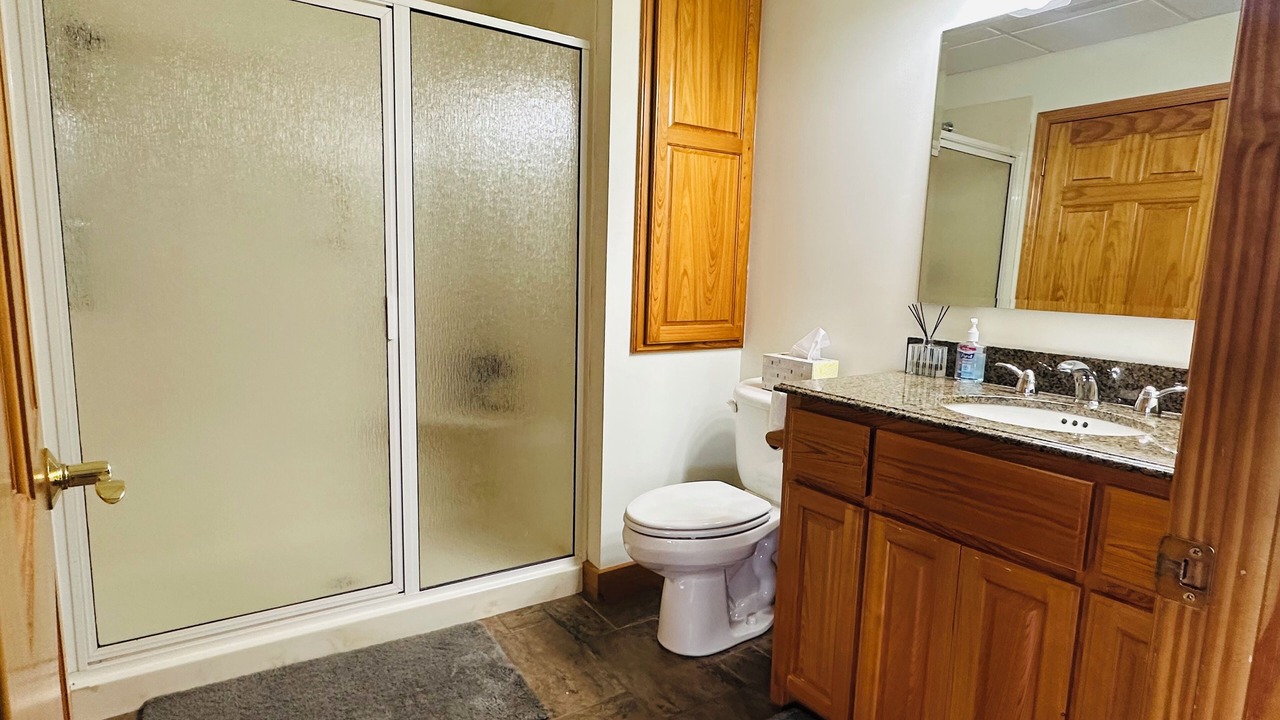 Photo of Bathroom in Hiawassee