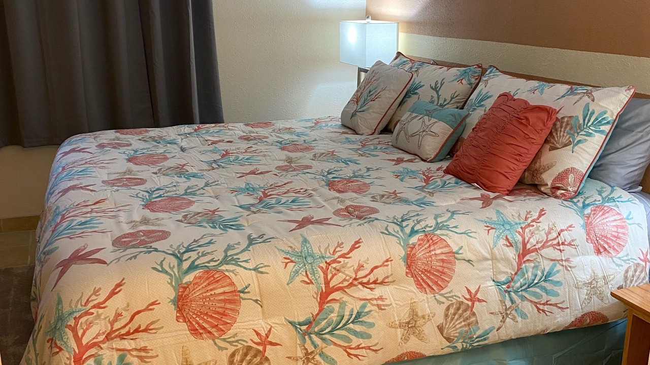 Photo of Bedroom in Lincoln City