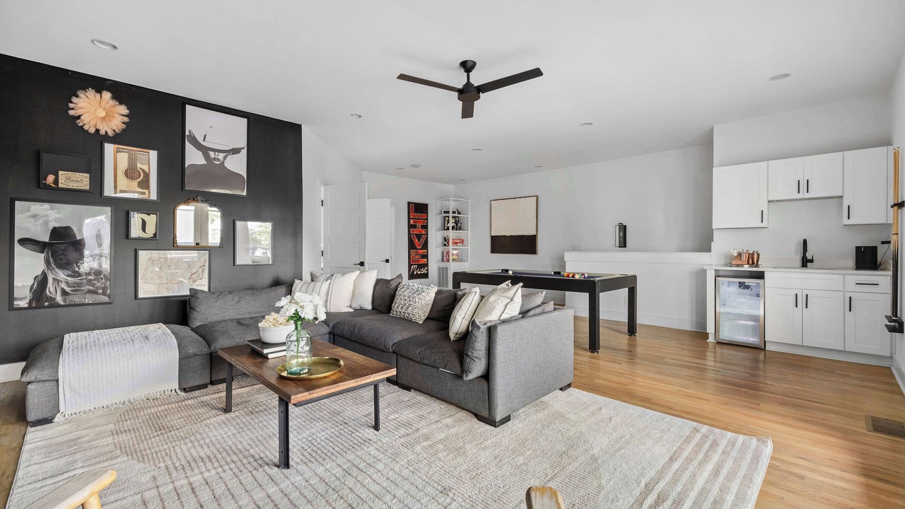 Photo of Livingroom in Edgehill
