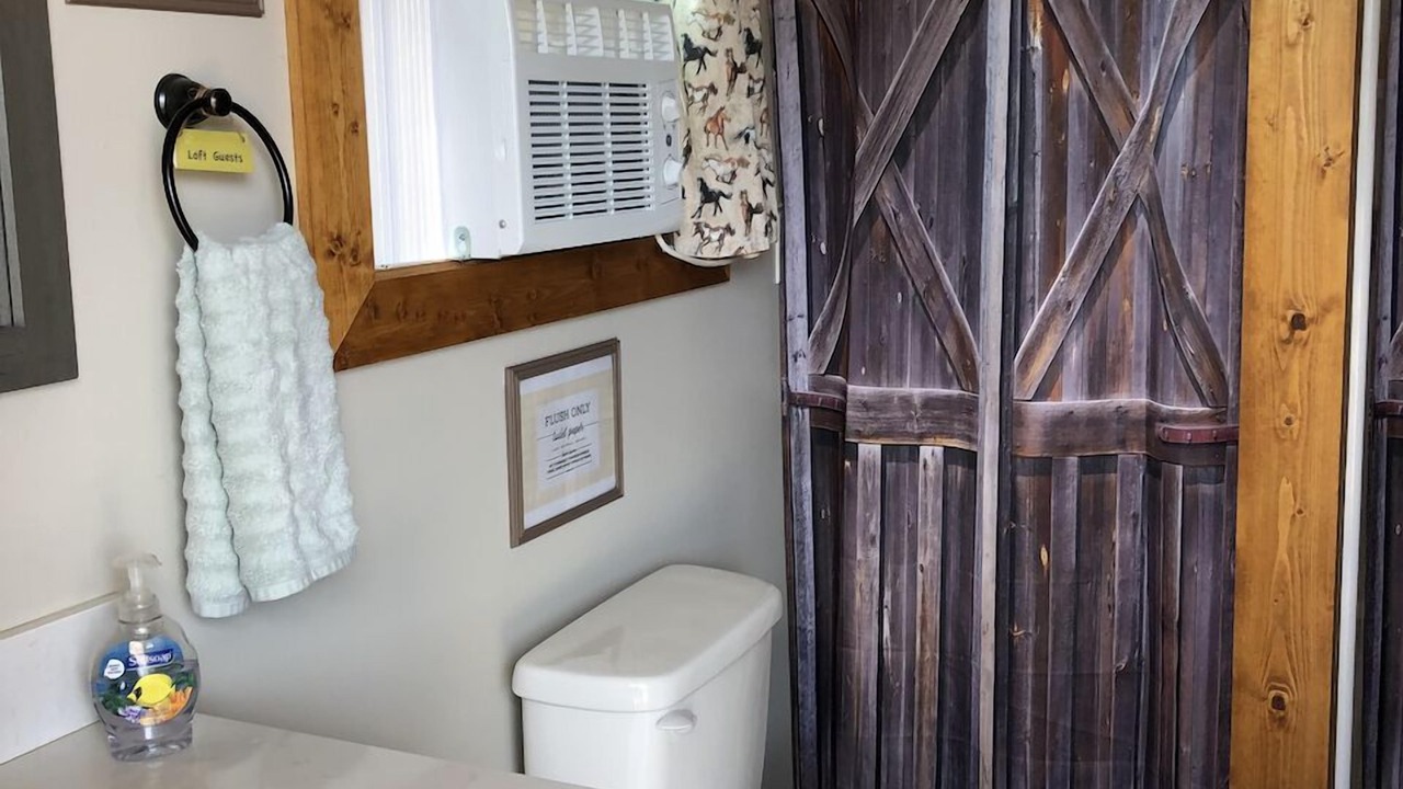 Photo of Bathroom in King