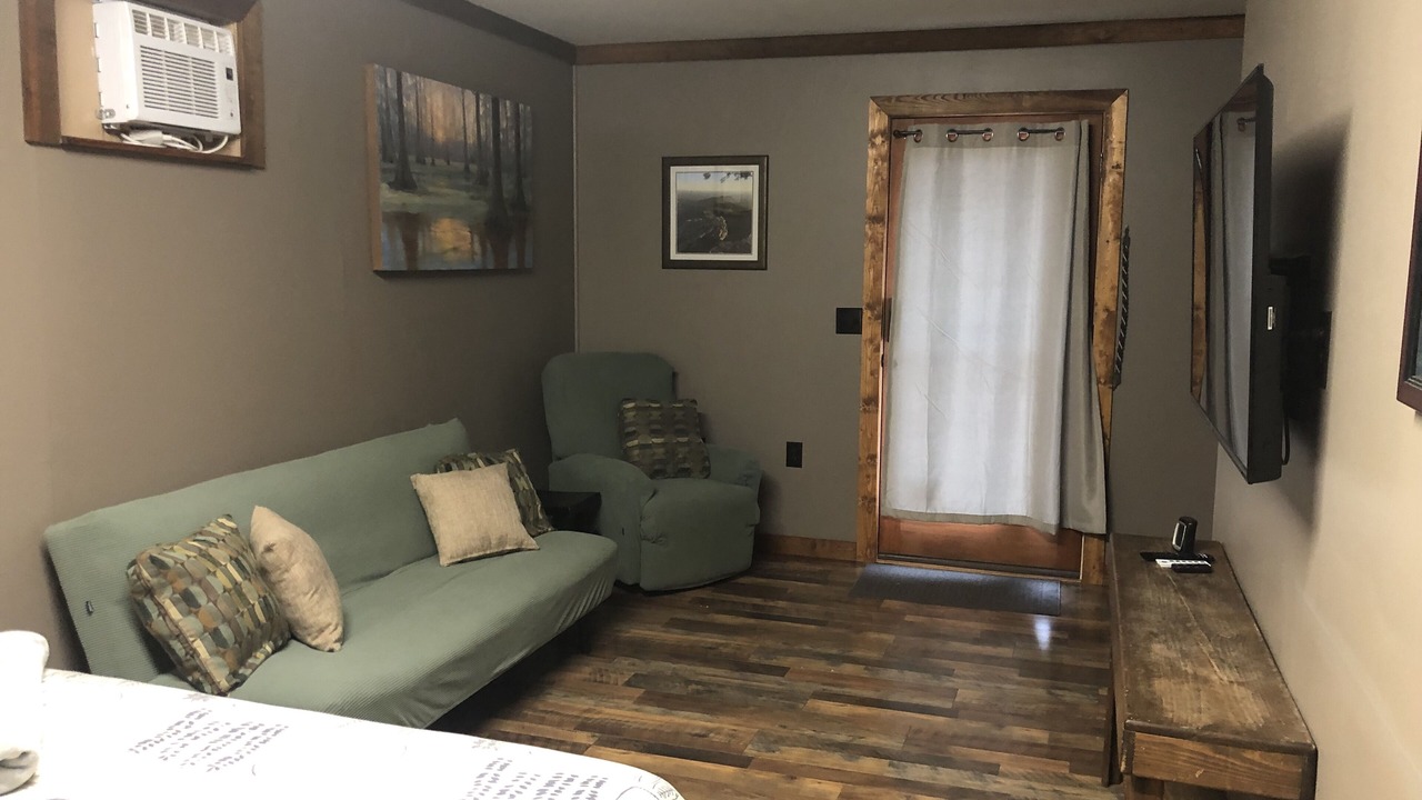 Photo of Bedroom in King