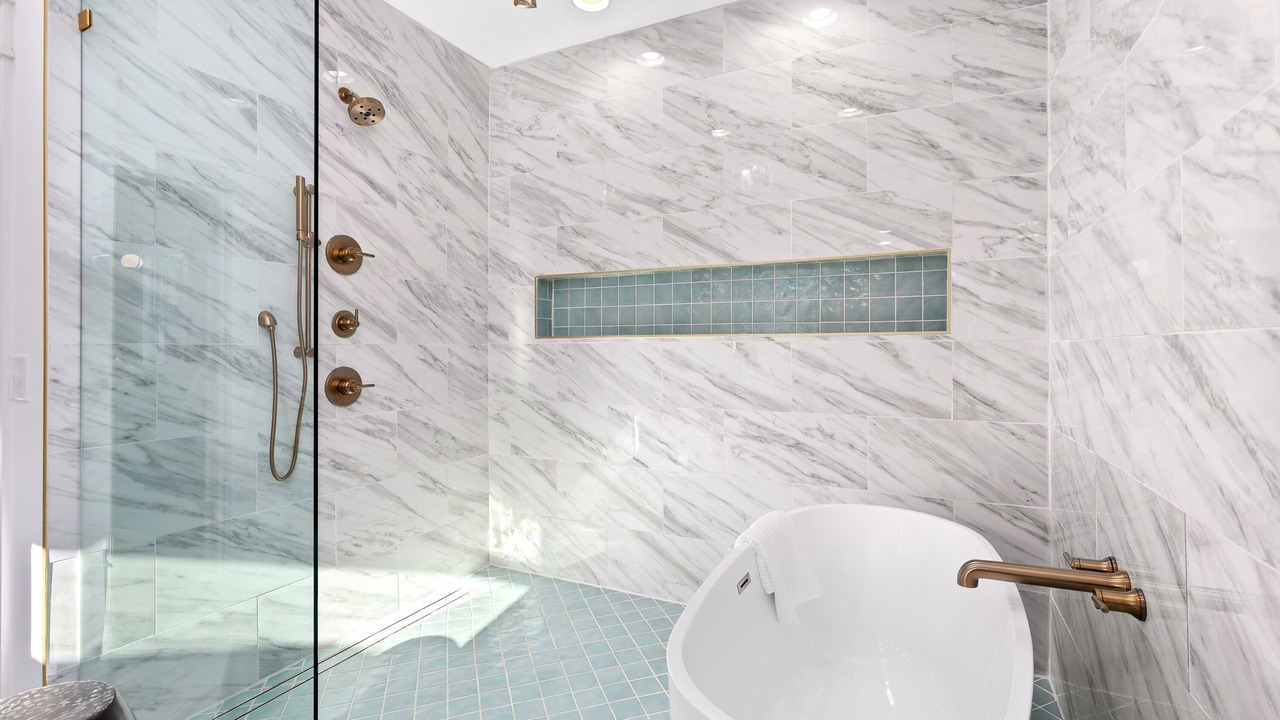 Photo of Bathroom in Shelby Hills
