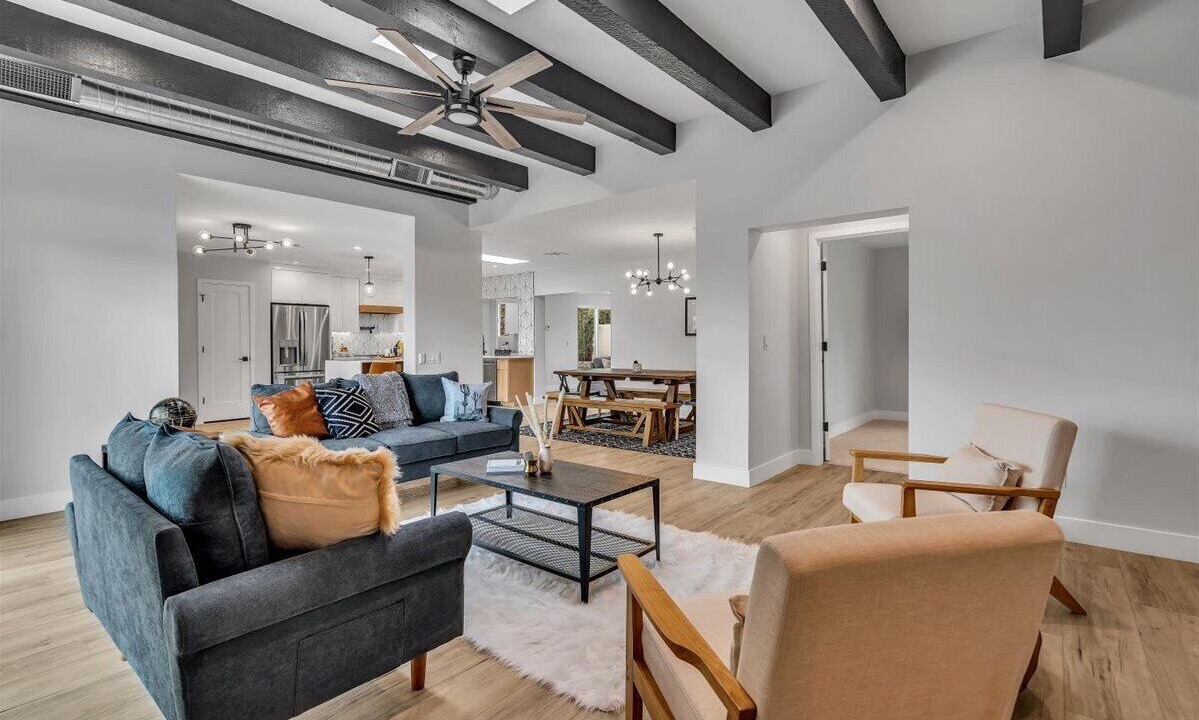 Photo of Livingroom in Raskin Estates