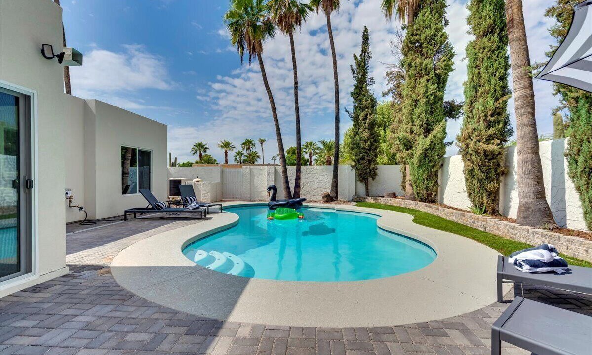 Photo of Outdoor in Raskin Estates